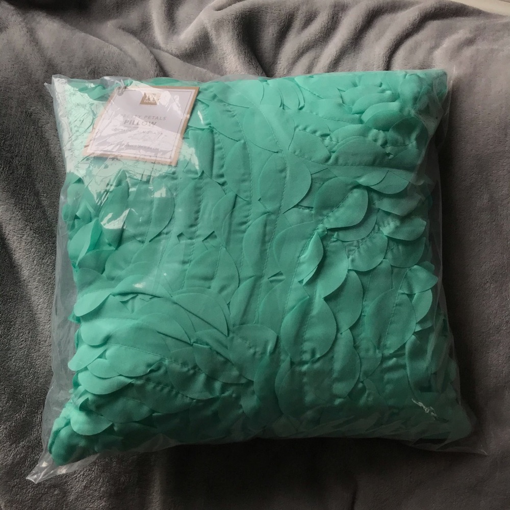 Real Petal Pillow